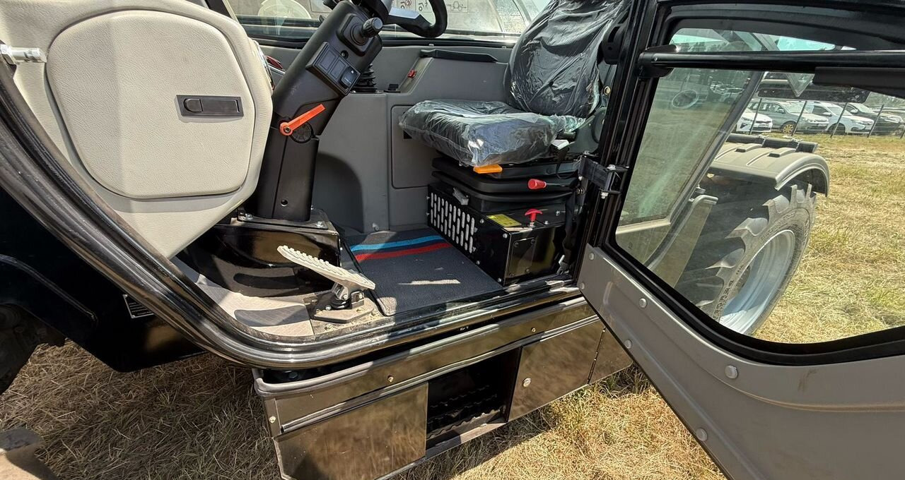 Arctic Bear ART-H7M3T - Телескопический погрузчик: фото 3 Arctic Bear ART-H7M3T - Телескопический погрузчик: фото 3