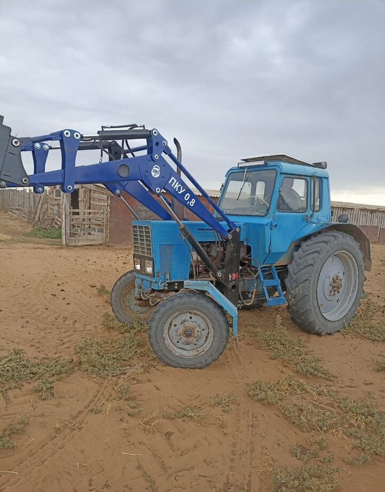 Агромаш-комплект ПКУ-0.8 - Фронтальный погрузчик для трактора: фото 1 Агромаш-комплект ПКУ-0.8 - Фронтальный погрузчик для трактора: фото 1