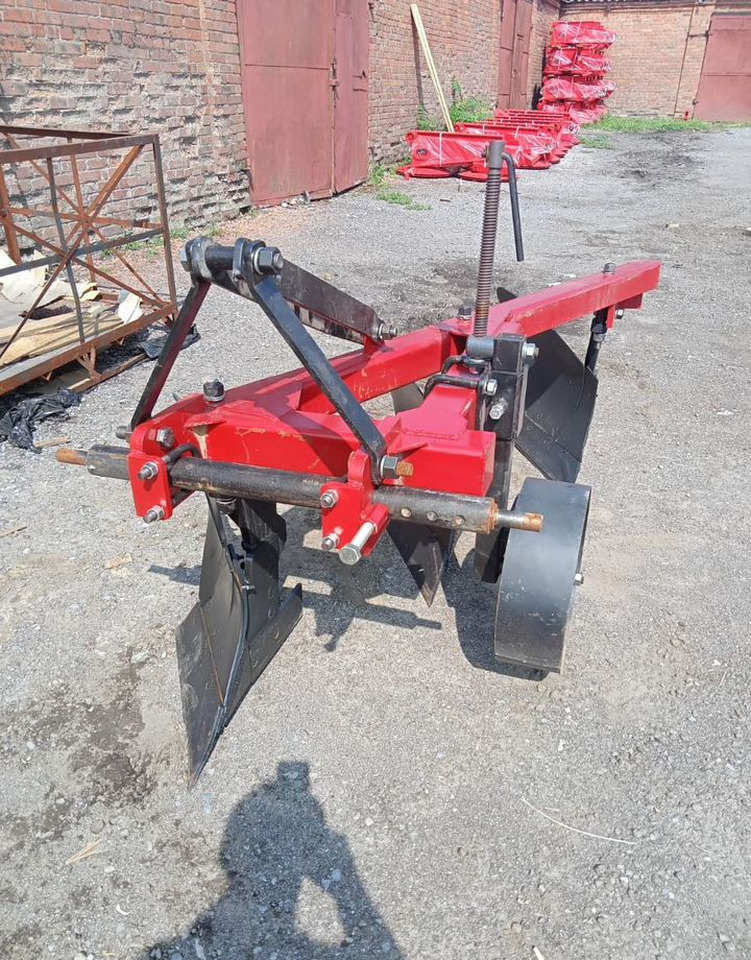 Рубцовский завод запасных частей 3-9 корп. (Finist) - Плуг: фото 1 Рубцовский завод запасных частей 3-9 корп. (Finist) - Плуг: фото 1