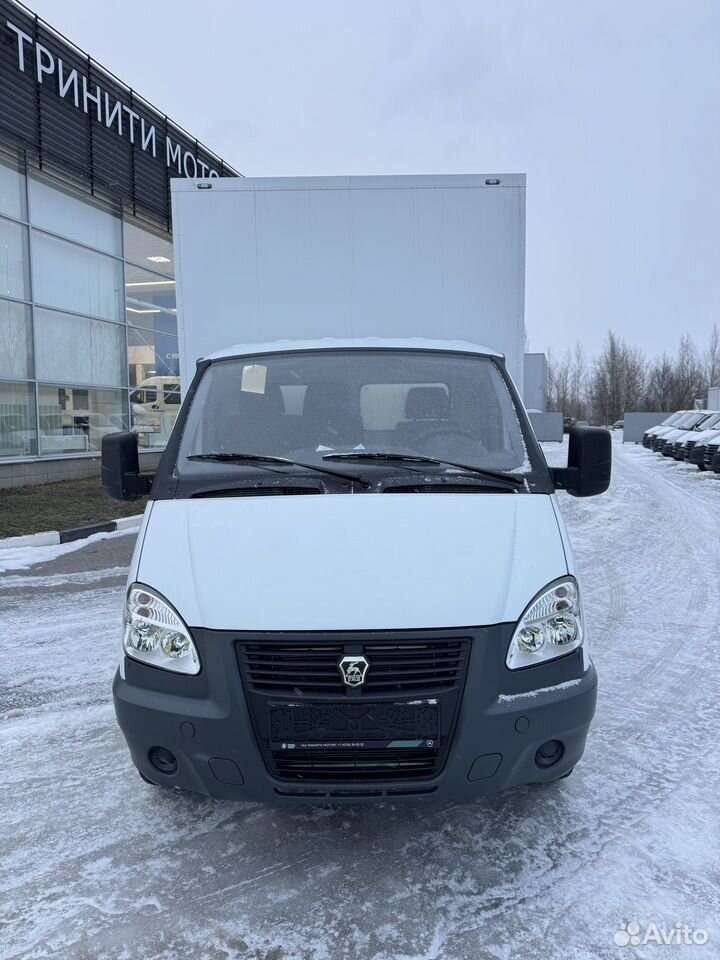 ГАЗ ГАЗель 3302 2.7 MT - Фургон с закрытым кузовом: фото 3 ГАЗ ГАЗель 3302 2.7 MT - Фургон с закрытым кузовом: фото 3