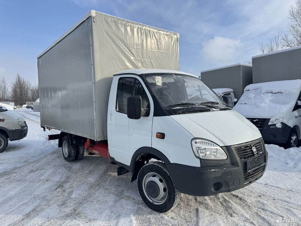 ГАЗ ГАЗель 3302 2.7 MT - Тентованный фургон: фото 2 ГАЗ ГАЗель 3302 2.7 MT - Тентованный фургон: фото 2