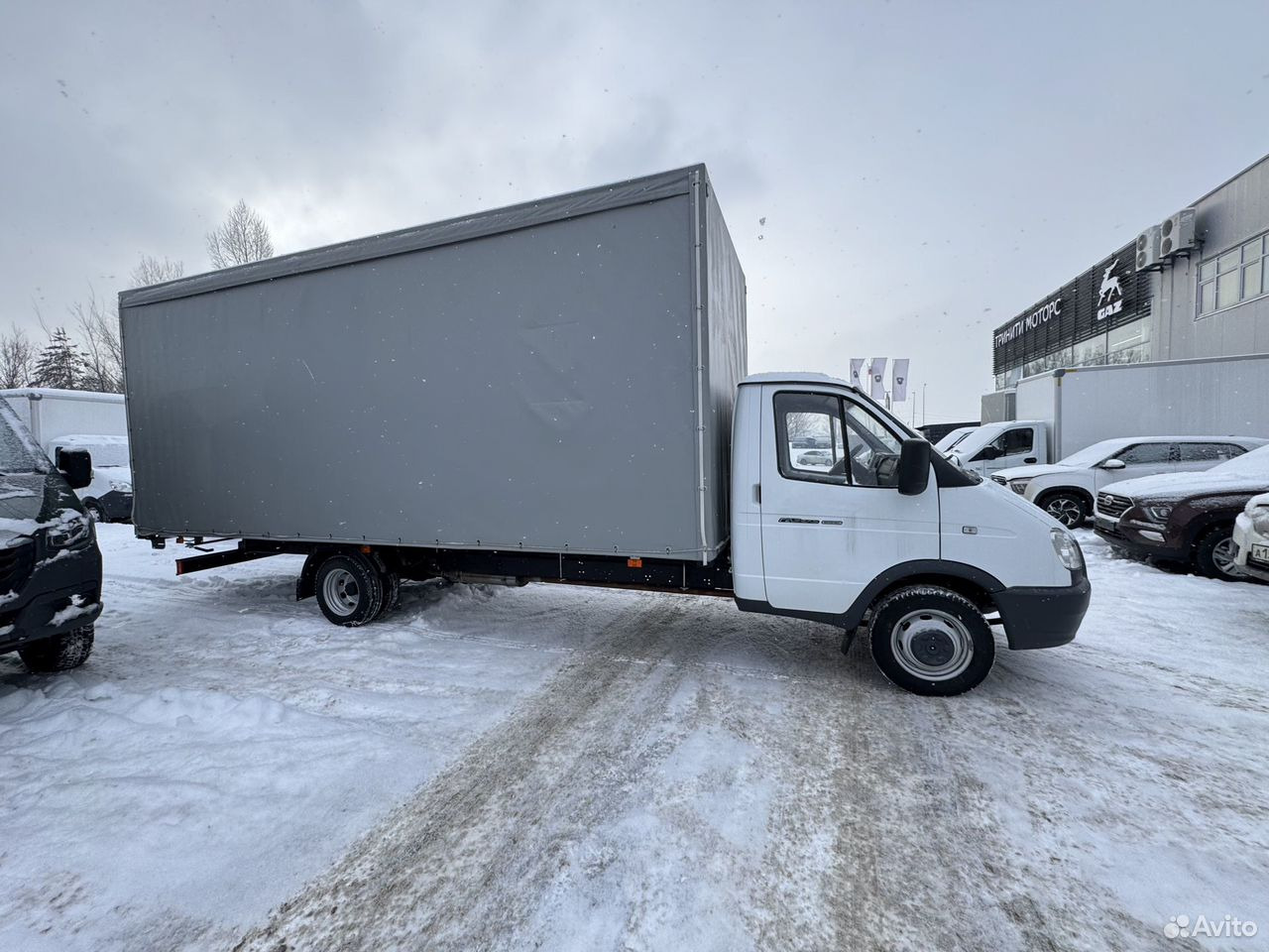 ГАЗ ГАЗель 3302 2.7 MT - Тентованный фургон: фото 4 ГАЗ ГАЗель 3302 2.7 MT - Тентованный фургон: фото 4