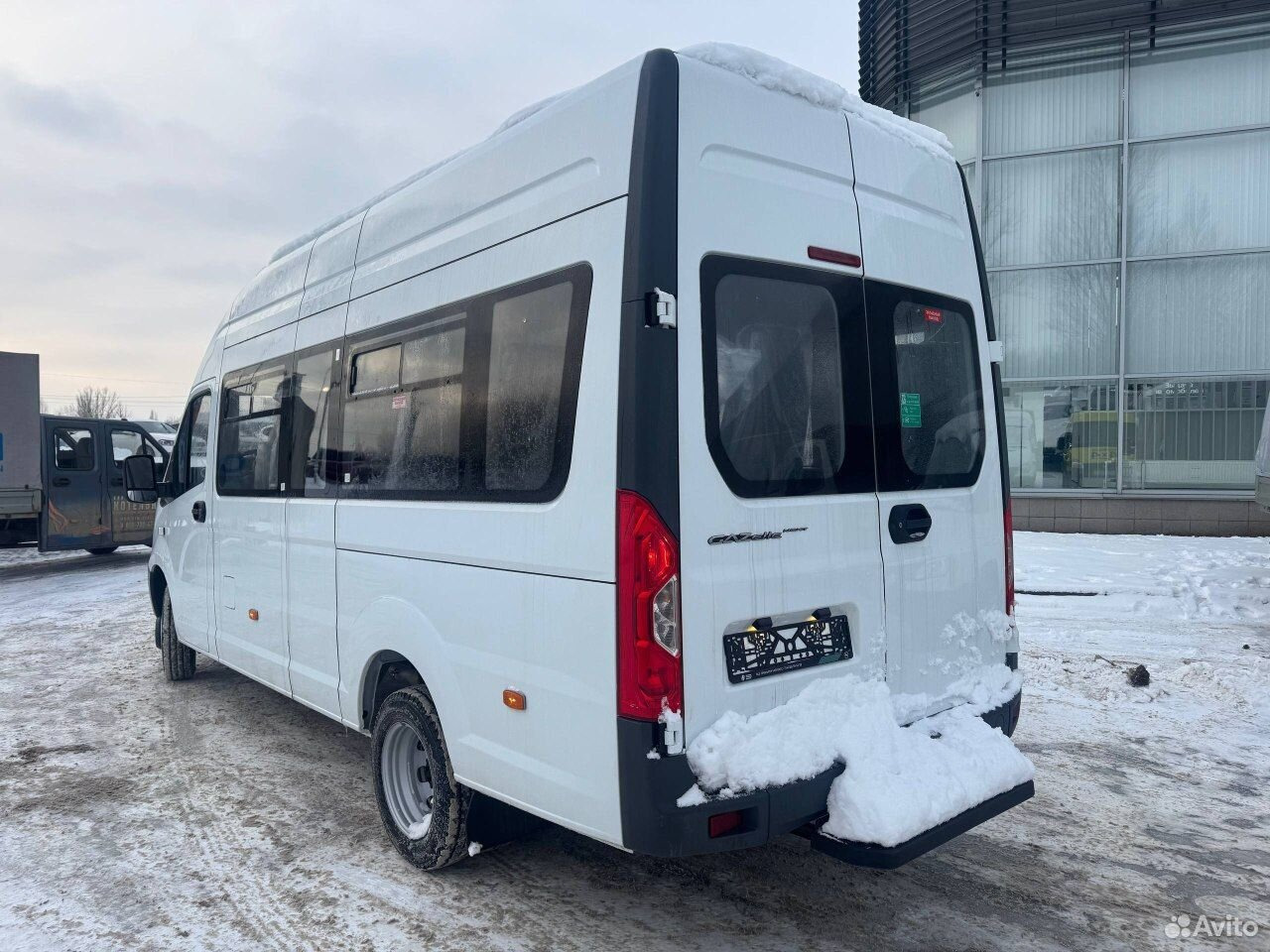 ГАЗ ГАЗель Next 2.5 MT - Микроавтобус, Пассажирский фургон: фото 3 ГАЗ ГАЗель Next 2.5 MT - Микроавтобус, Пассажирский фургон: фото 3