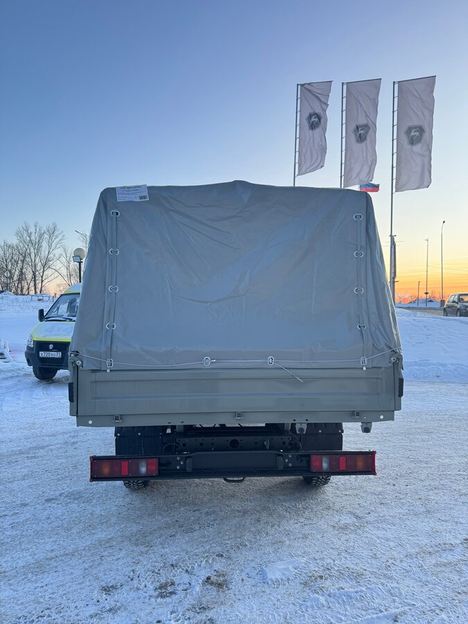 Новый Малотоннажный бортовой грузовик, Грузопассажирский фургон ГАЗ Соболь (2310): фото 8