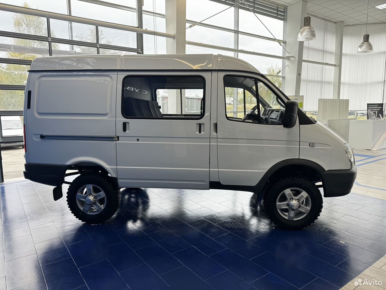 ГАЗ Соболь 2752 2.7 MT - Грузопассажирский фургон: фото 5 ГАЗ Соболь 2752 2.7 MT - Грузопассажирский фургон: фото 5