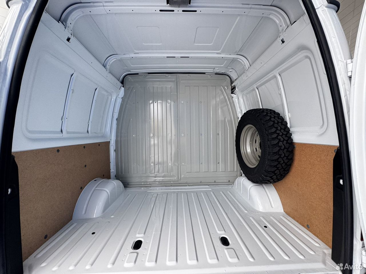 Новый Грузопассажирский фургон ГАЗ Соболь 2752 2.7 MT: фото 10