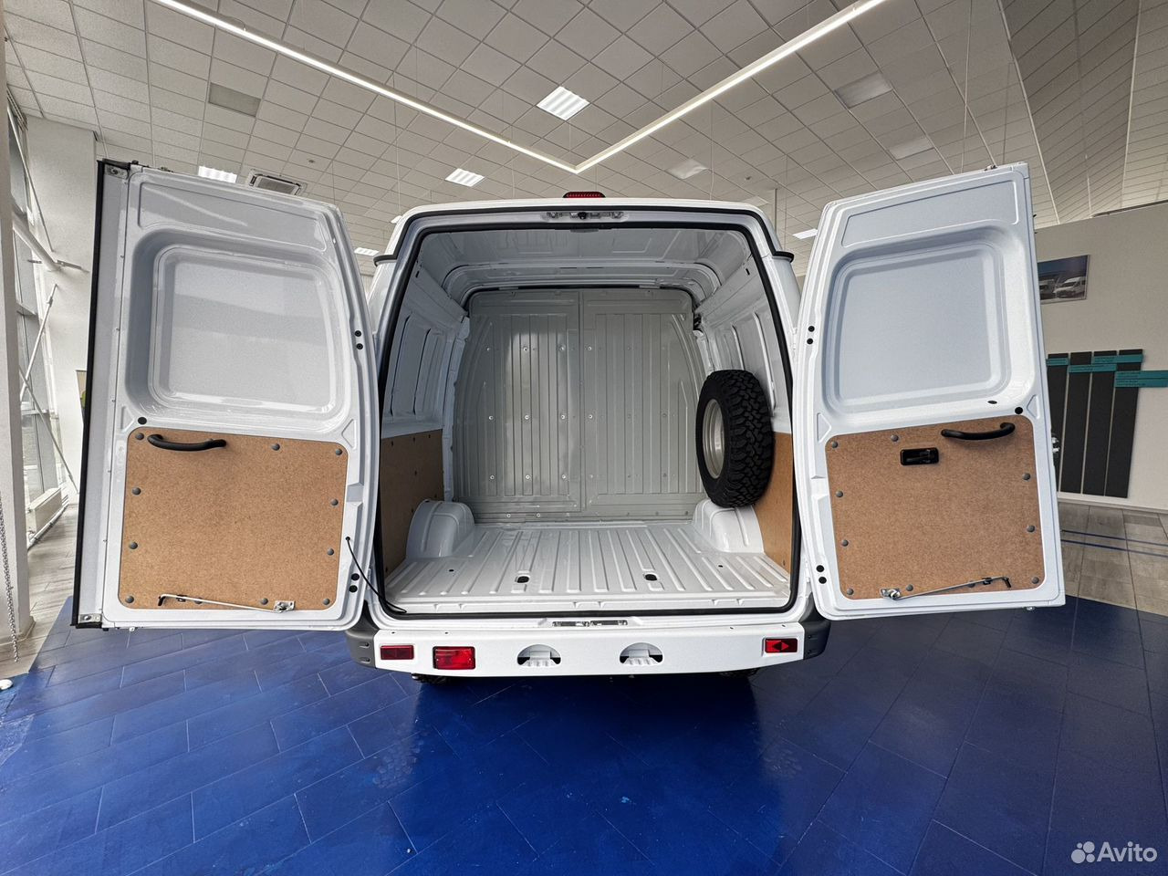 Новый Грузопассажирский фургон ГАЗ Соболь 2752 2.7 MT: фото 9