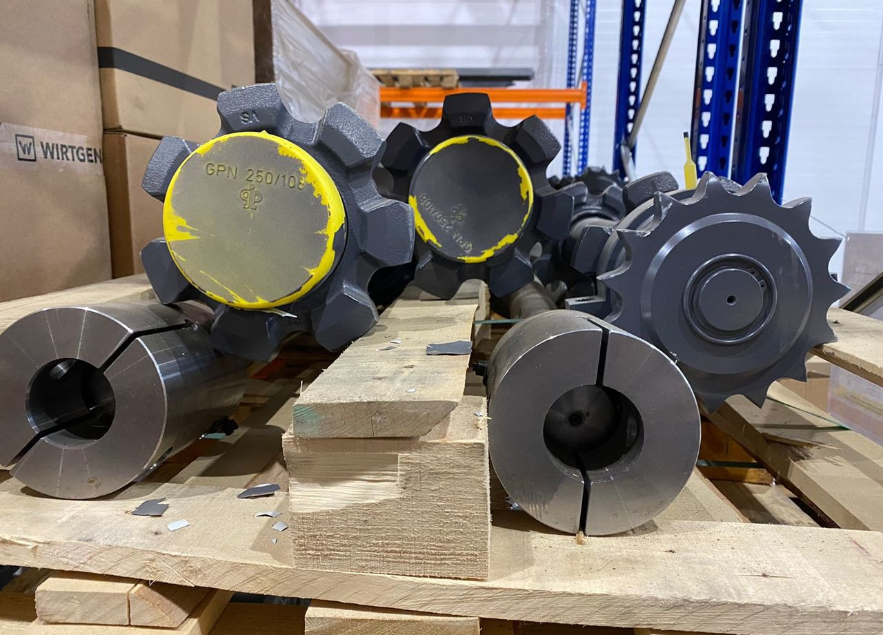 Wirtgen Group Вал привода транспортера укладчик - Трансмиссия: фото 2 Wirtgen Group Вал привода транспортера укладчик - Трансмиссия: фото 2