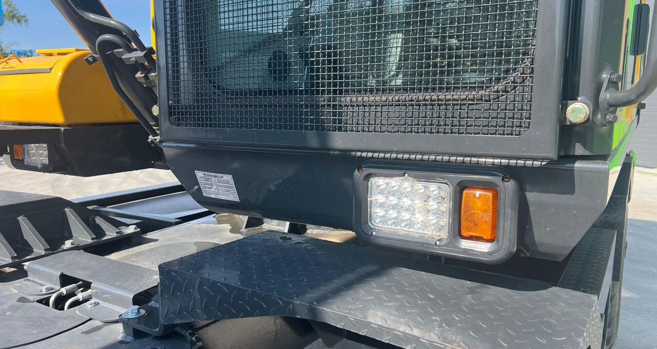 Новый Колёсный экскаватор SMKGROUP SE215W: фото 17