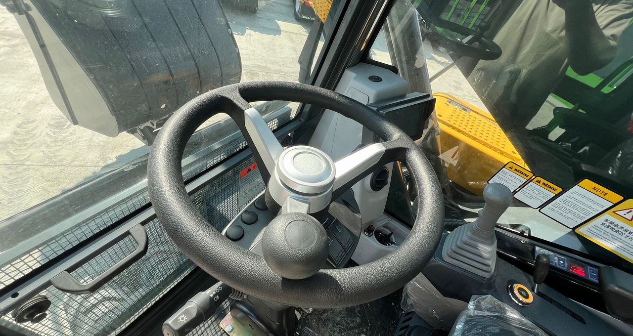 Новый Колёсный экскаватор SMKGROUP SE215W: фото 19