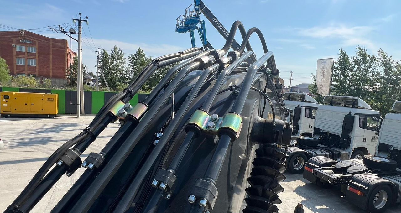 Новый Колёсный экскаватор SMKGROUP SE215W: фото 8