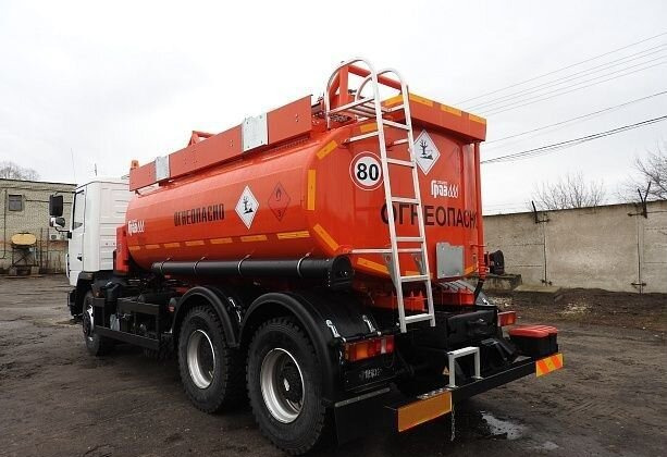 ГрАЗ 56164-0000011-50 - Грузовик с цистерной: фото 2 ГрАЗ 56164-0000011-50 - Грузовик с цистерной: фото 2