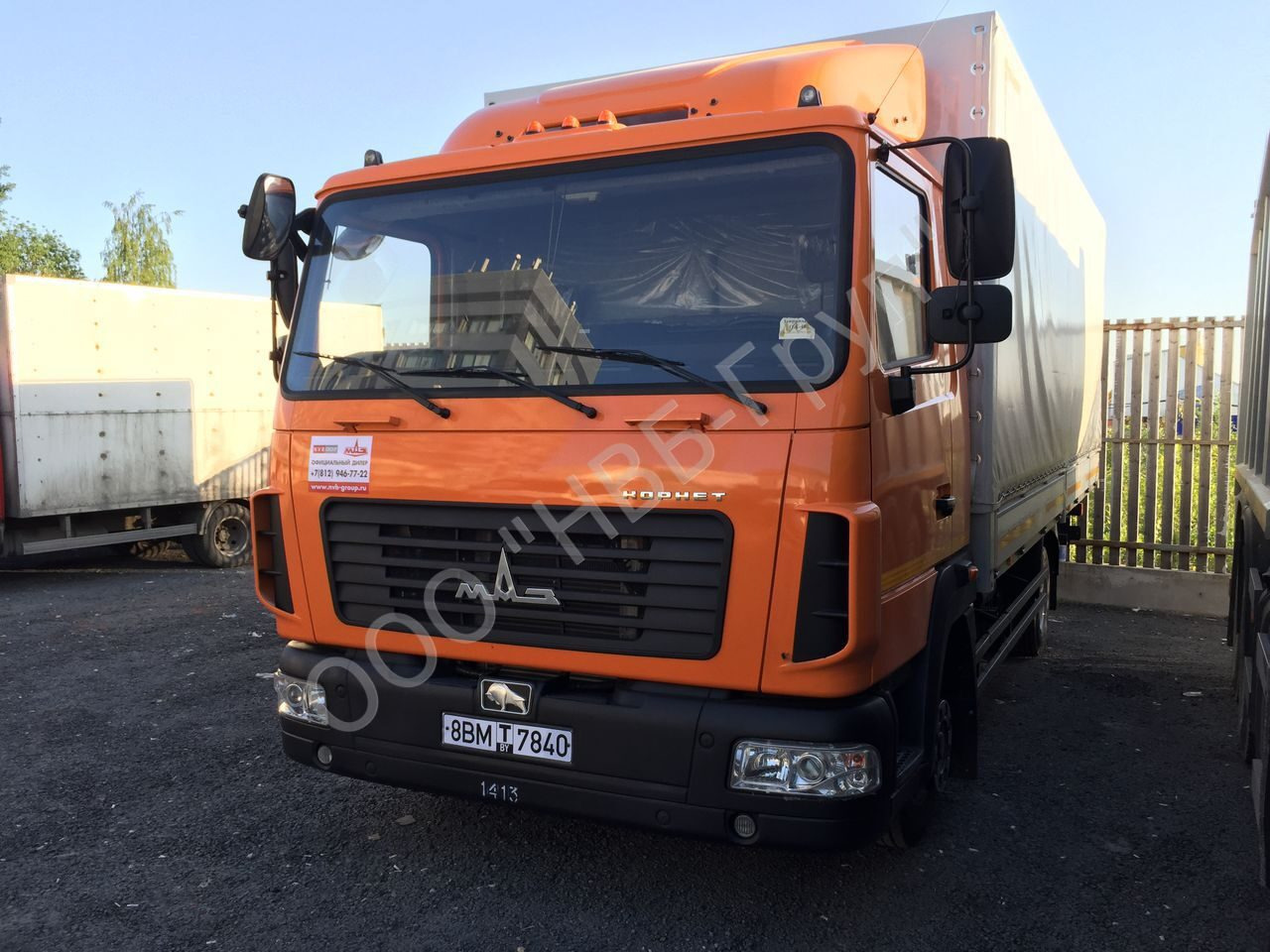 МАЗ-437121-521-000 - Тентованный грузовик: фото 5 МАЗ-437121-521-000 - Тентованный грузовик: фото 5