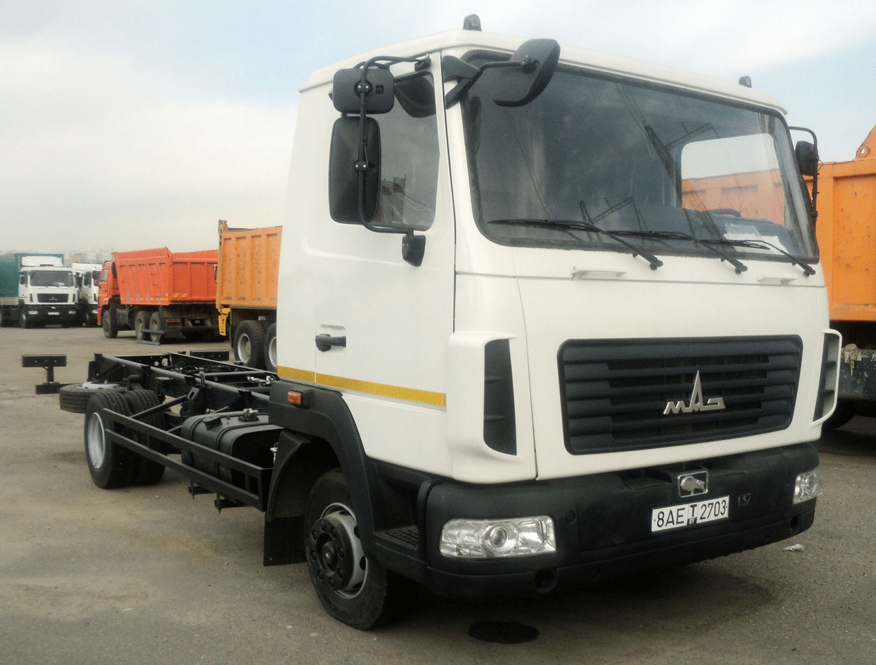 МАЗ-4371С0-541-010 - Грузовик-шасси: фото 1 МАЗ-4371С0-541-010 - Грузовик-шасси: фото 1