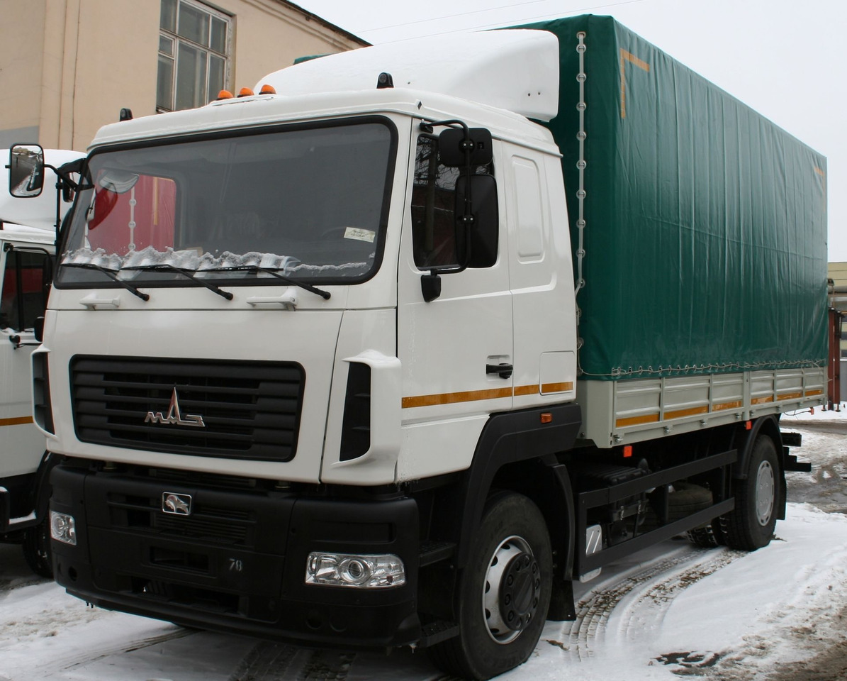 МАЗ 5340C5-8520-000 - Тентованный грузовик: фото 1 МАЗ 5340C5-8520-000 - Тентованный грузовик: фото 1