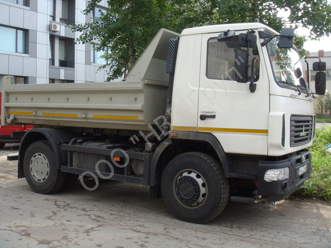 МАЗ-5550C3-520-000 - Самосвал: фото 2 МАЗ-5550C3-520-000 - Самосвал: фото 2