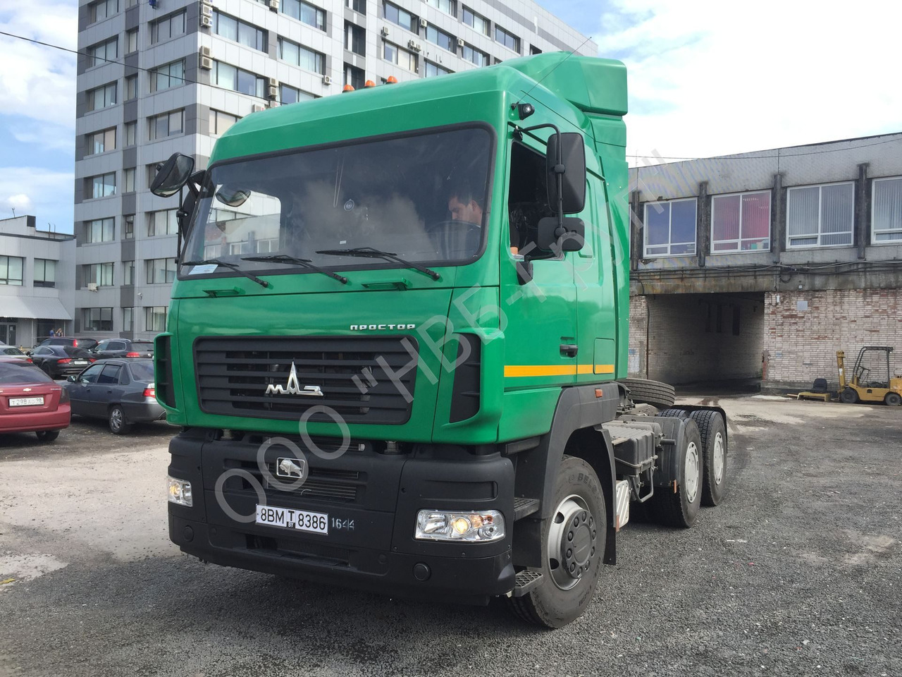 МАЗ-643028-520-011 - Тягач: фото 1 МАЗ-643028-520-011 - Тягач: фото 1