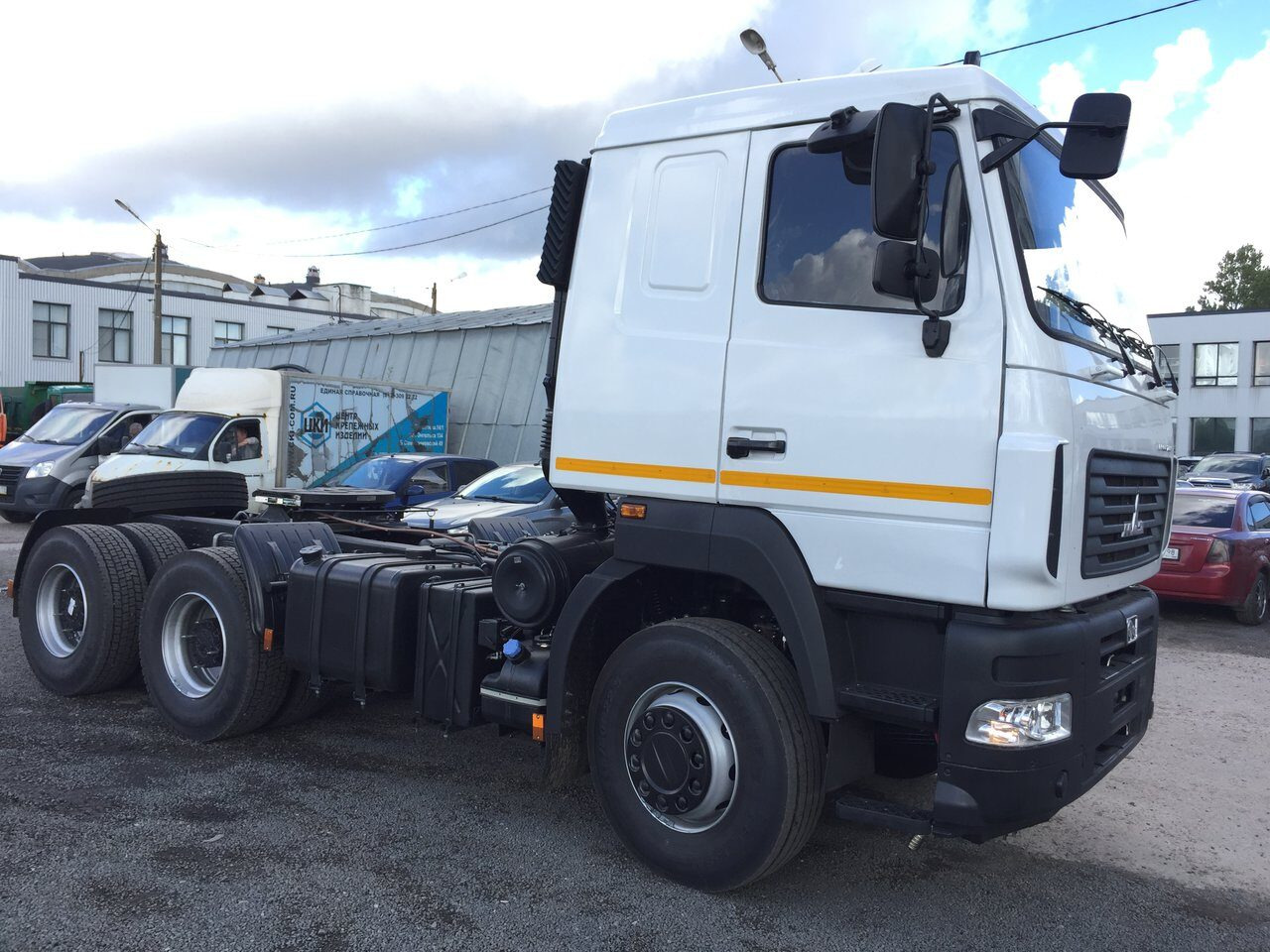 МАЗ-643028-8579-012 с Гидроотбором - Тягач: фото 4 МАЗ-643028-8579-012 с Гидроотбором - Тягач: фото 4