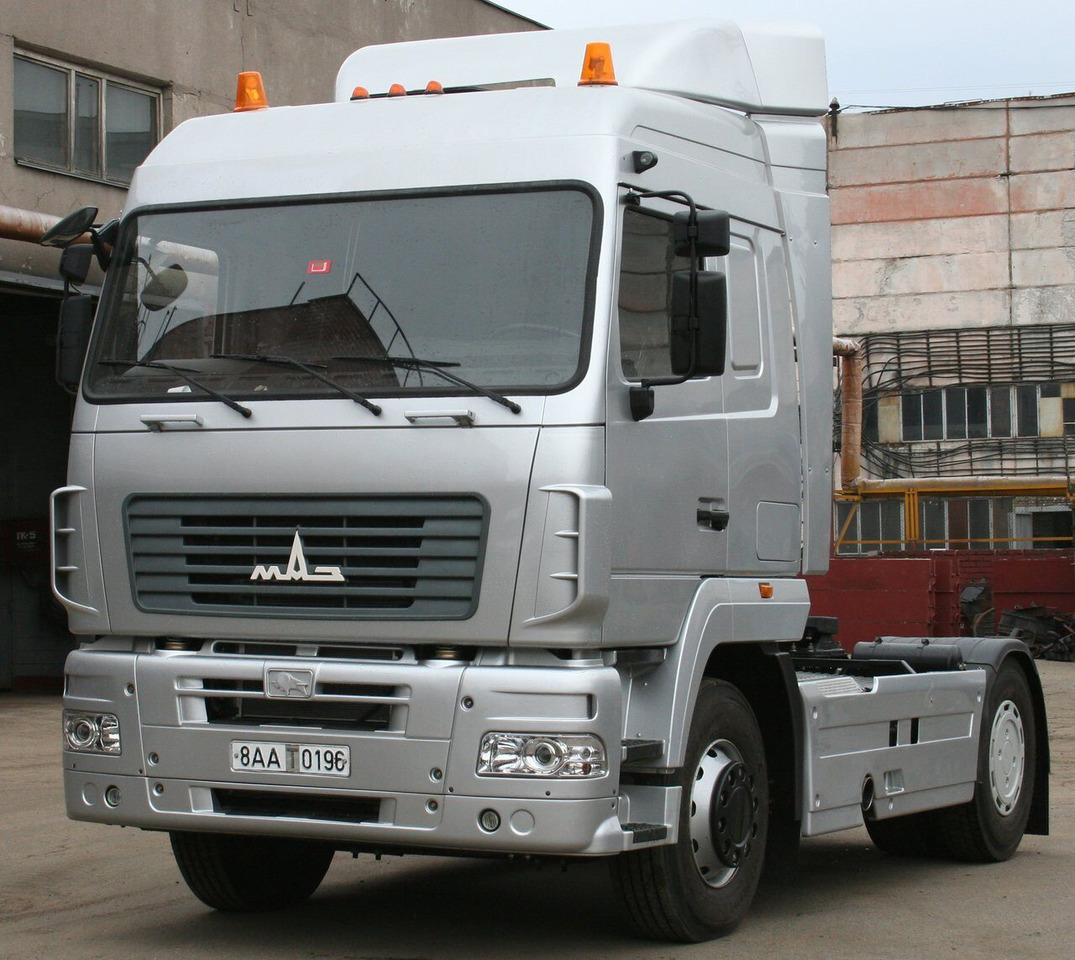 МАЗ-64А028-520-020 для перевозки опасных грузов - Тягач: фото 1 МАЗ-64А028-520-020 для перевозки опасных грузов - Тягач: фото 1