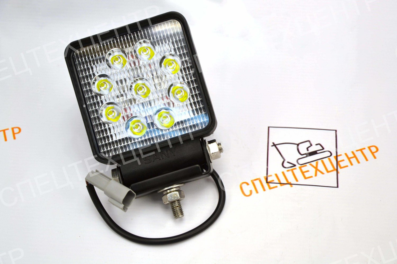 Фонарь освещения светодиодный - Свет/ Освещение для Экскаваторов: фото 1 Фонарь освещения светодиодный - Свет/ Освещение для Экскаваторов: фото 1