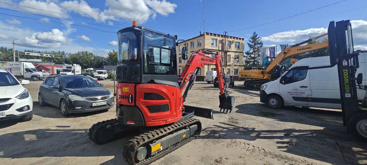 MAXPOWER ME35.9Pro - Мини-экскаватор: фото 2 MAXPOWER ME35.9Pro - Мини-экскаватор: фото 2