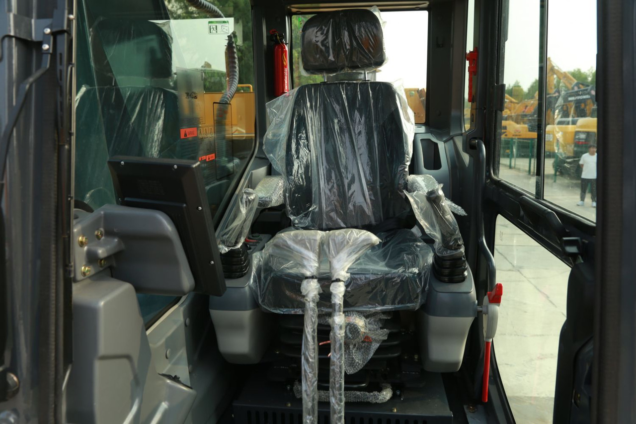 Гусеничный экскаватор MaxPower ME225-9 NLC: фото 8