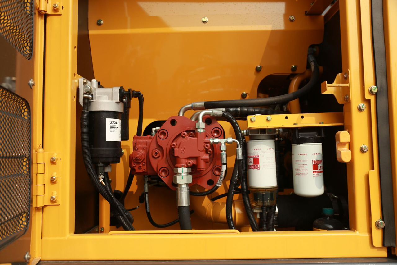 Гусеничный экскаватор MaxPower ME225-9 NLC: фото 7