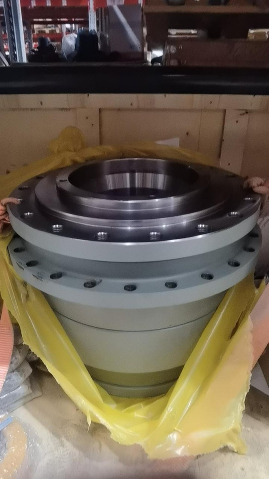 Редуктор хода SANY SY330H 12940338 - Бортовой редуктор для Экскаваторов: фото 1 Редуктор хода SANY SY330H 12940338 - Бортовой редуктор для Экскаваторов: фото 1