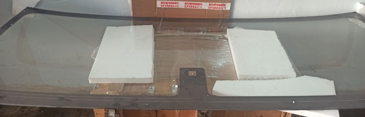 Стекло ветровое SANY тягач HQ5206010SQ01 - Ветровое стекло для Грузовиков: фото 1 Стекло ветровое SANY тягач HQ5206010SQ01 - Ветровое стекло для Грузовиков: фото 1