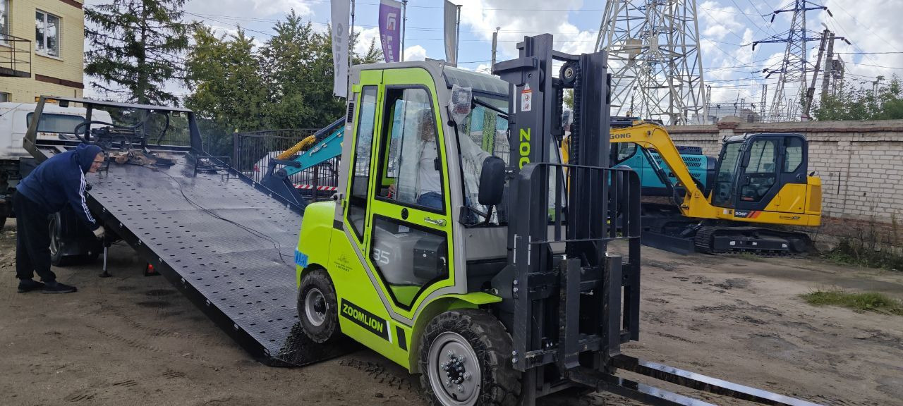 Вилочный погрузчик дизельный FD35Z - Дизельный погрузчик: фото 3 Вилочный погрузчик дизельный FD35Z - Дизельный погрузчик: фото 3