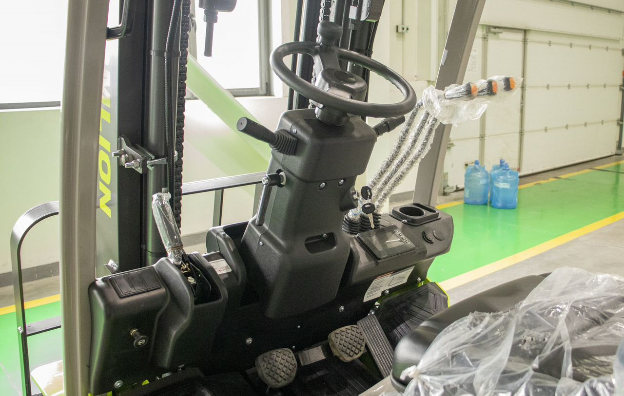 Zoomlion FD25Z - Дизельный погрузчик: фото 2 Zoomlion FD25Z - Дизельный погрузчик: фото 2