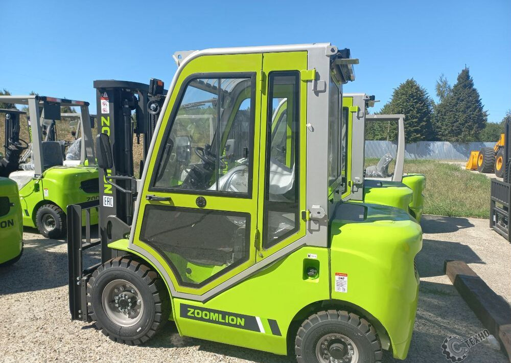 Zoomlion FD25Z - Дизельный погрузчик: фото 1 Zoomlion FD25Z - Дизельный погрузчик: фото 1