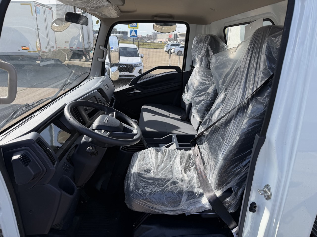 Новый Изотермический грузовик ISUZU Elf ЕМ7: фото 28