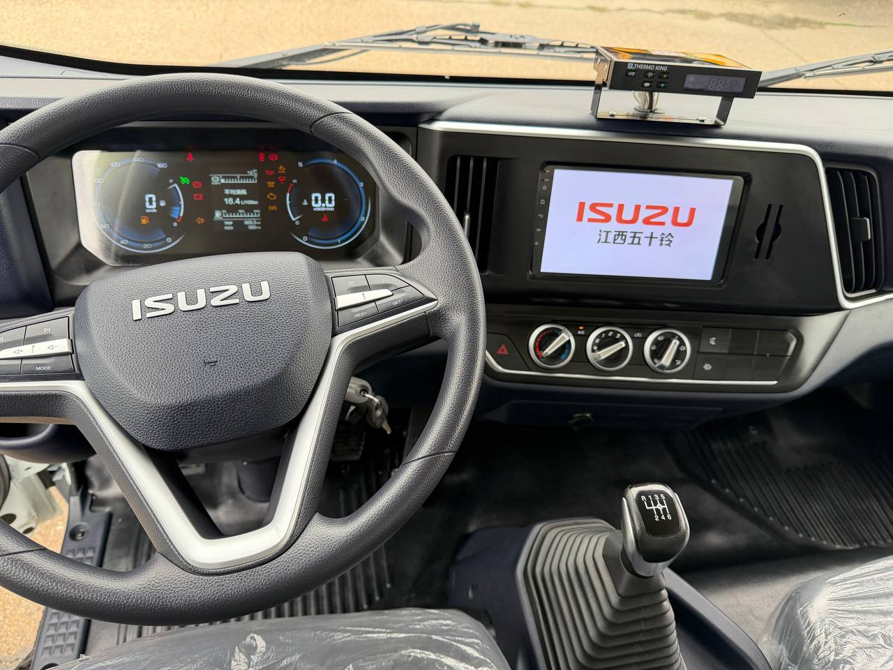 Новый Рефрижератор Для транспортировки пищевых продуктов ISUZU Elf ЕМ7: фото 40