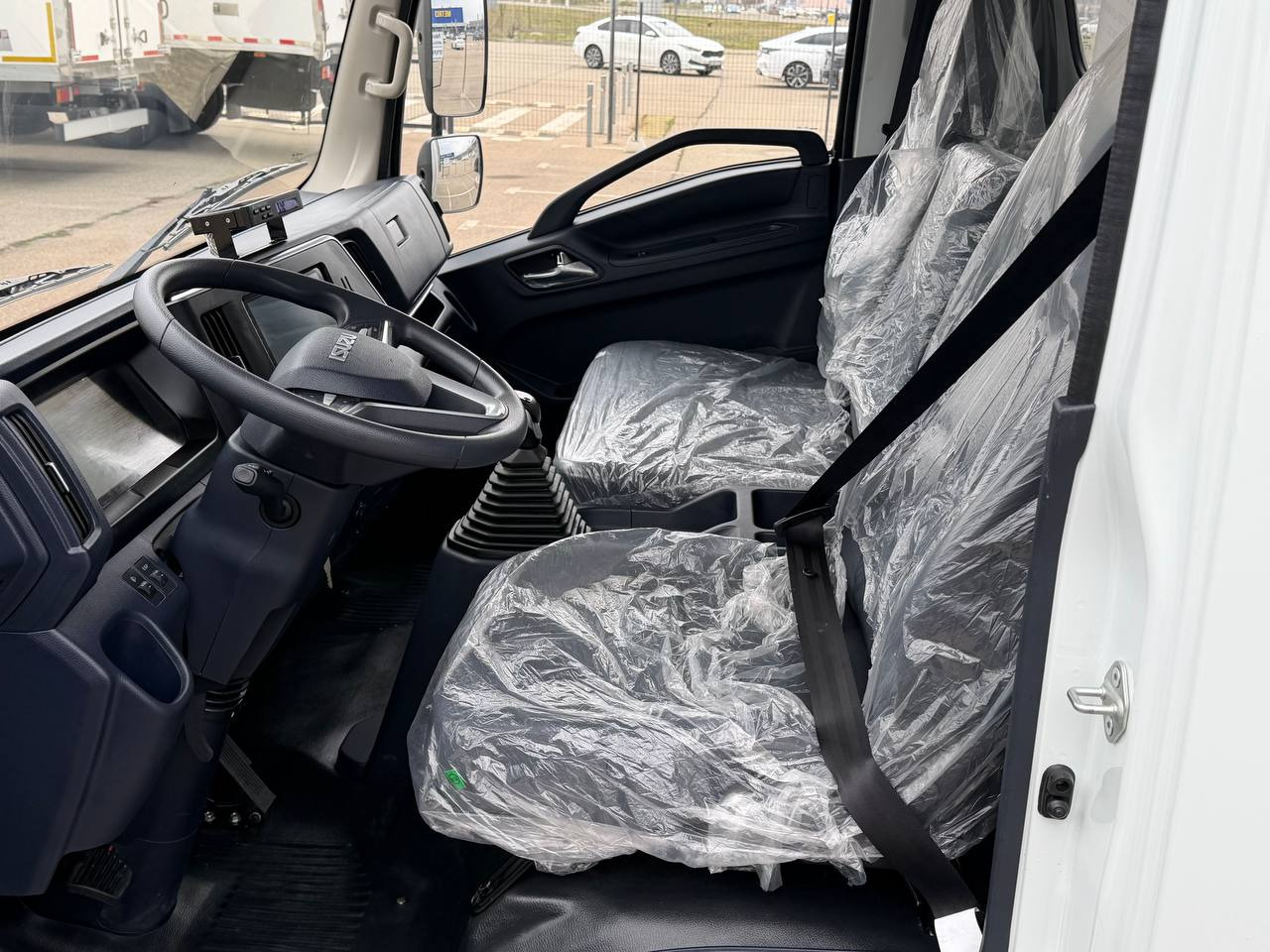 Новый Рефрижератор Для транспортировки пищевых продуктов ISUZU Elf ЕМ7: фото 32