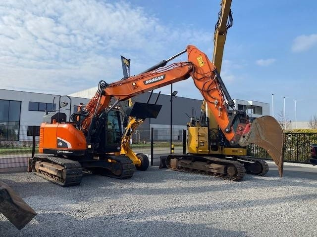Doosan DX140LCR-5 - Гусеничный экскаватор: фото 4 Doosan DX140LCR-5 - Гусеничный экскаватор: фото 4