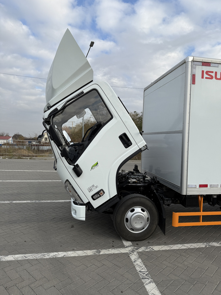 Новый Изотермический грузовик Для транспортировки пищевых продуктов ISUZU ELF: фото 37