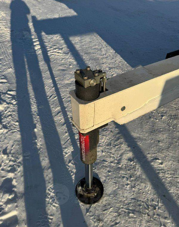 Isuzu Elf - Автоманипулятор: фото 3 Isuzu Elf - Автоманипулятор: фото 3