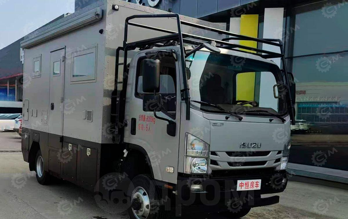 Isuzu Elf - Полуинтегрированный автодом: фото 3 Isuzu Elf - Полуинтегрированный автодом: фото 3