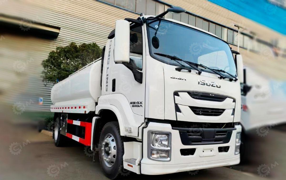 Isuzu Giga - Грузовик с цистерной: фото 1 Isuzu Giga - Грузовик с цистерной: фото 1