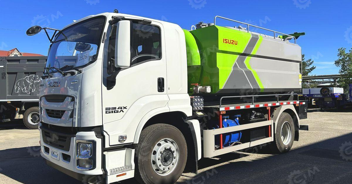 Isuzu Giga - Ассенизатор, илосос: фото 1 Isuzu Giga - Ассенизатор, илосос: фото 1