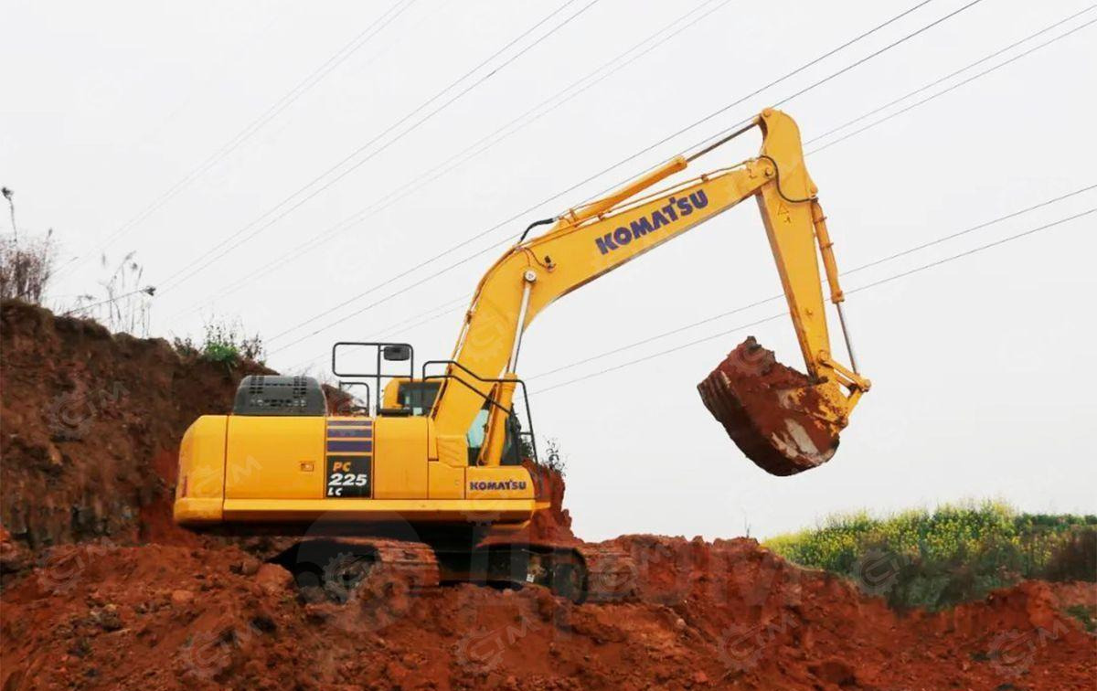 Komatsu PC25-1 - Гусеничный экскаватор: фото 2 Komatsu PC25-1 - Гусеничный экскаватор: фото 2