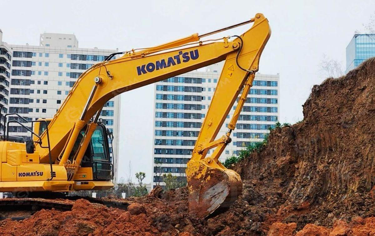 Komatsu PC25-1 - Гусеничный экскаватор: фото 1 Komatsu PC25-1 - Гусеничный экскаватор: фото 1