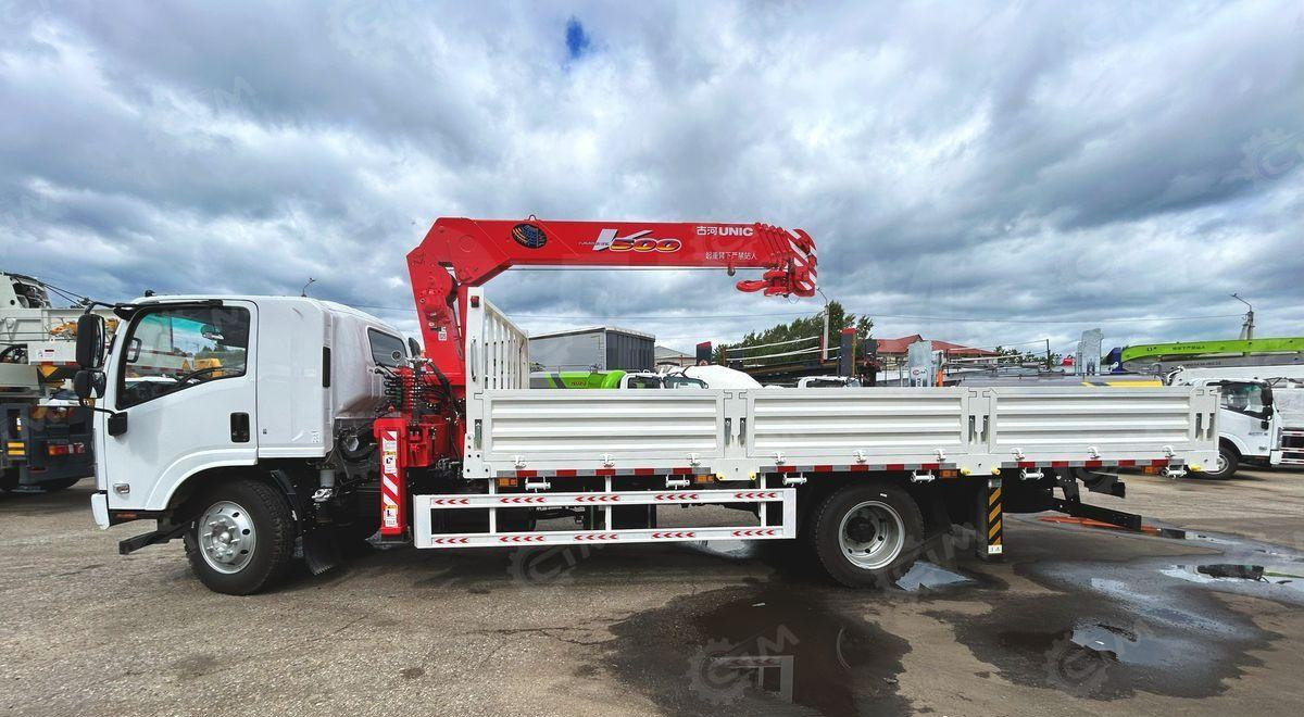 Isuzu Elf - Бортовой грузовик/ Платформа, Автоманипулятор: фото 3 Isuzu Elf - Бортовой грузовик/ Платформа, Автоманипулятор: фото 3