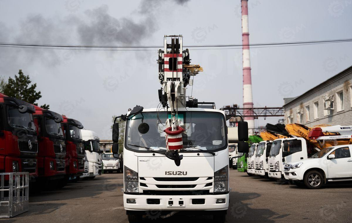 Isuzu Elf - Автокран: фото 2 Isuzu Elf - Автокран: фото 2