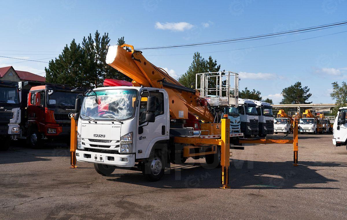 Isuzu Elf - Грузовик с подъемником: фото 5 Isuzu Elf - Грузовик с подъемником: фото 5