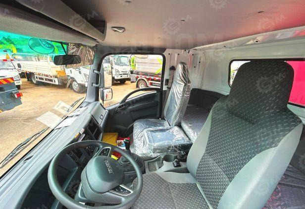 Новый Бортовой грузовик/ Платформа, Автоманипулятор Isuzu Elf: фото 8