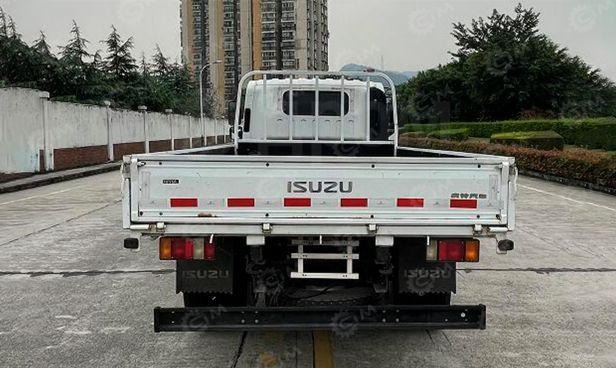 Isuzu Elf - Бортовой грузовик/ Платформа: фото 2 Isuzu Elf - Бортовой грузовик/ Платформа: фото 2
