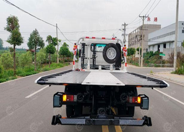 Isuzu Elf - Эвакуатор: фото 3 Isuzu Elf - Эвакуатор: фото 3