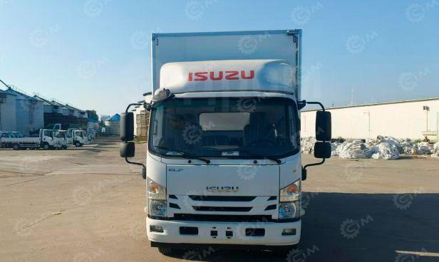 Isuzu Elf - Изотермический грузовик: фото 1 Isuzu Elf - Изотермический грузовик: фото 1